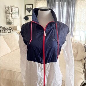 Columbia Women's Red, White and Blue Windbreaker Size Medium